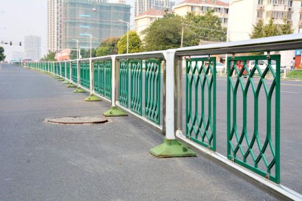 <b>道路隔離欄生產廠家</b>